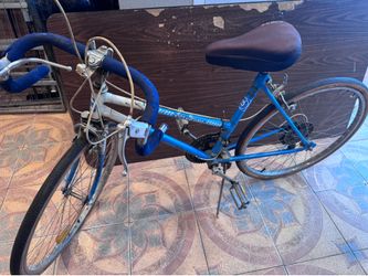 Sea Breeze Blue Road Bike