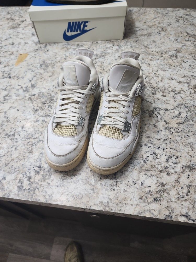 Jordan 4 Pure Money