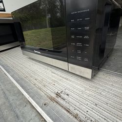 Brand New Open Box Over The Counter Microwaves 
