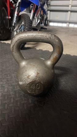 40 lb Kettlebell