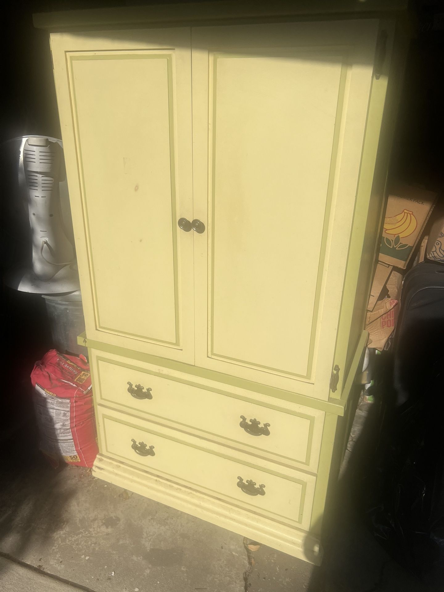 Dresser