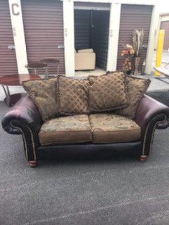 Love seat