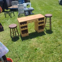 Bar Serving Center