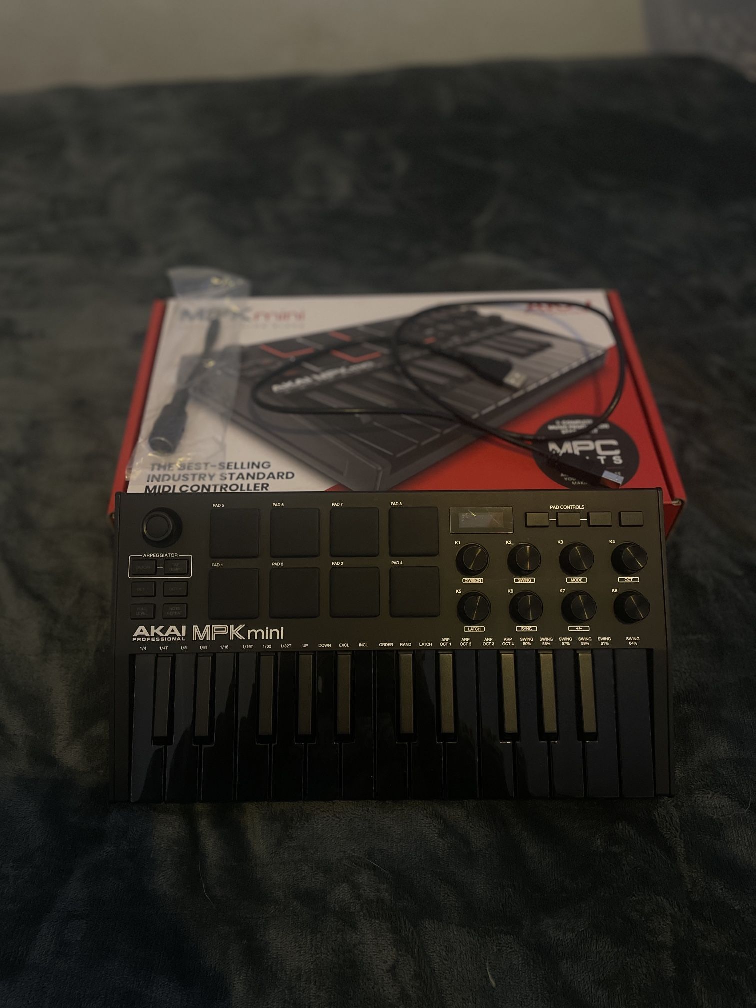 Akai Mpk mini Keyboard
