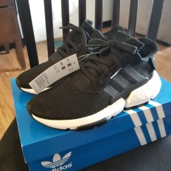 Black Adidas POD-S3