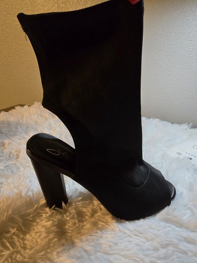Black Ankle Bootie Heel