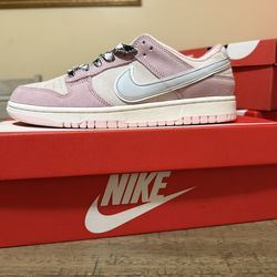 Brand New Nike Dunk Low Pink Foam Size 8W / 6.5Y
