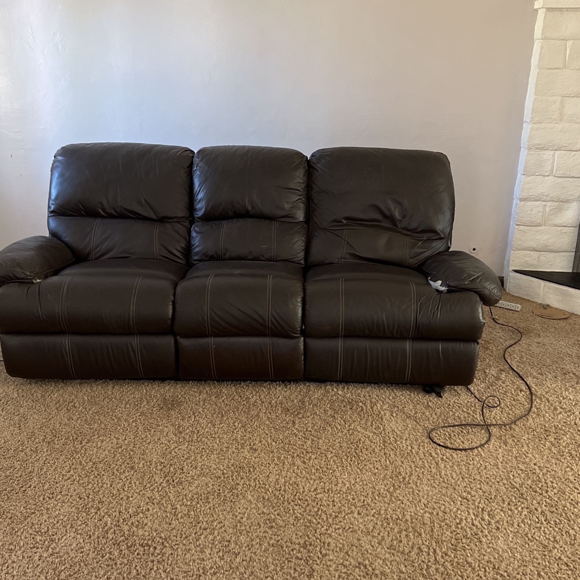 Leather Couch With 2 Recliners