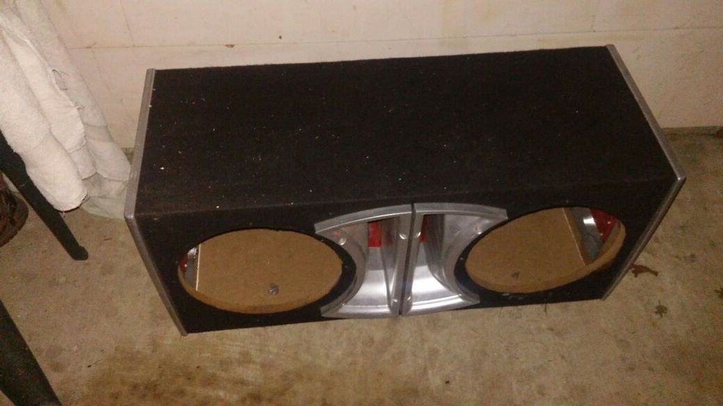 Rockford Fosgate PL1-212 Punch Stage 1 dual 12" ported enclosed subwoofer