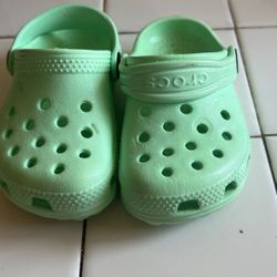 Crocs