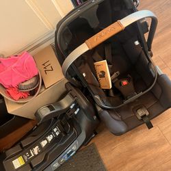 Nuna Car seat 