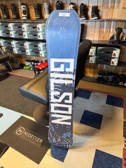 Gilson rundle 149 snowboard located at sin city snowboards
