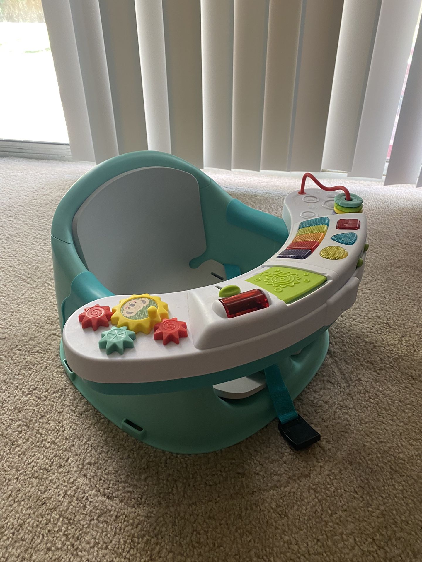 Baby Play Booster