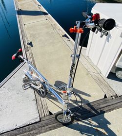 Razor JD Folding Aluminum Bicycle for Sale in San Pedro, CA - OfferUp
