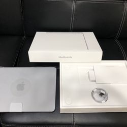 Brand New Apple MacBook Air M2 With Apple Care