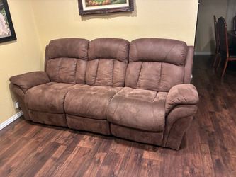 Luxurious Brown Couch Set