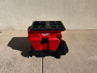 Milwaukee M18 FUEL PACKOUT 6 Gallon Wet/Dry Vacuum (Tool Only)