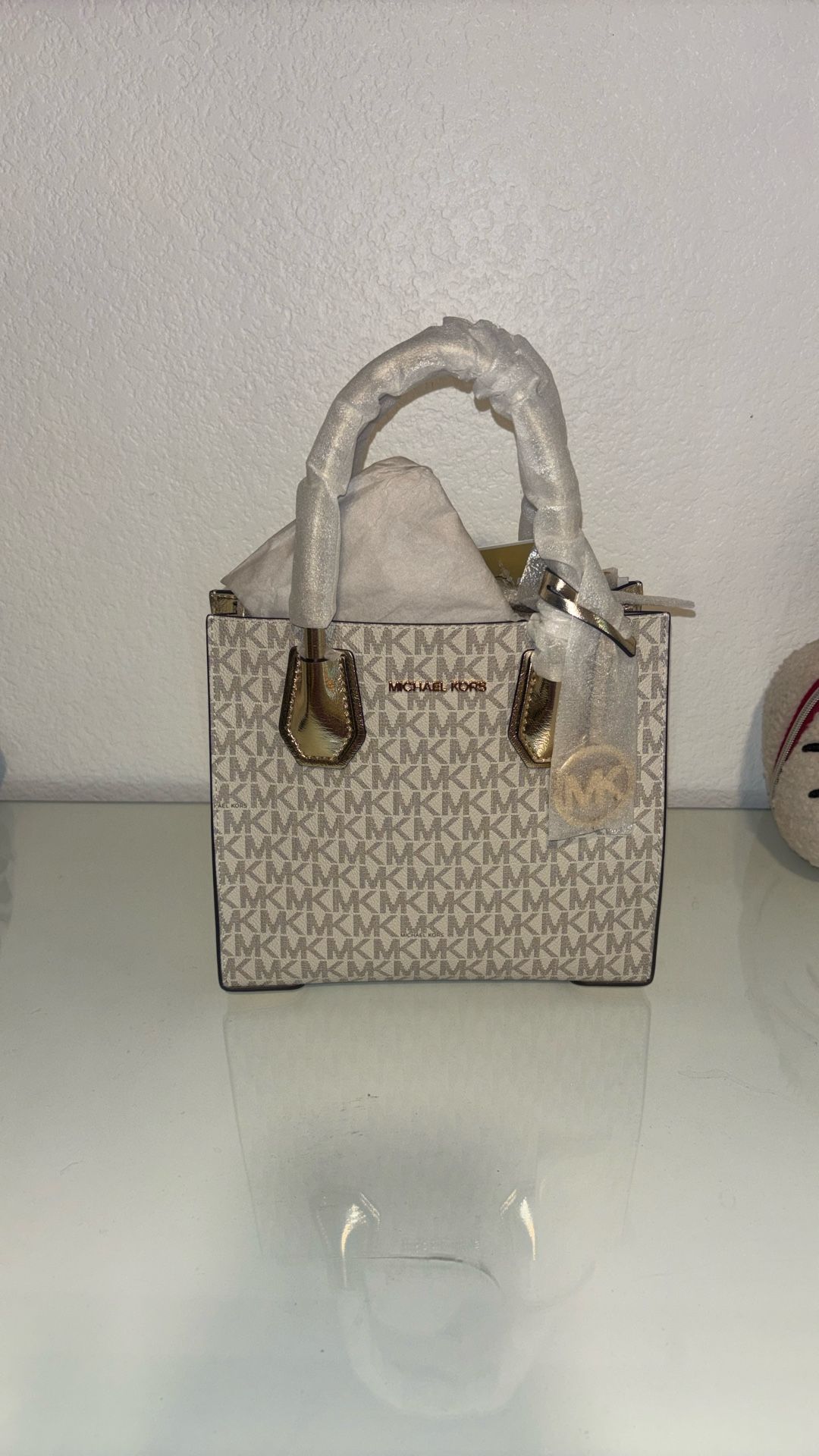 MICHAEL KORS Mercer Medium Logo and Leather
