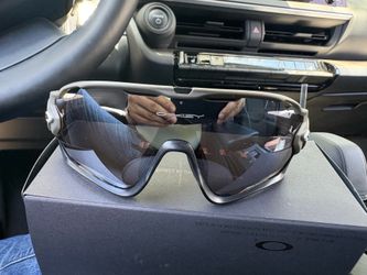 Oakley Jawbreaker Sunglasses