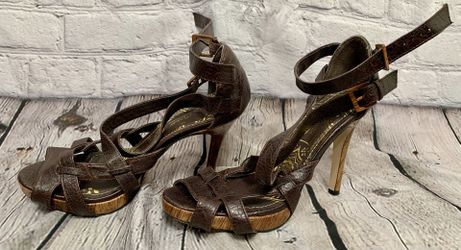 SALE! Anne Michelle Brown Strappy Heels Size 7 1/2