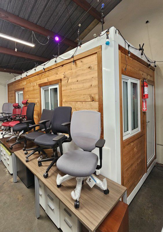 Private Modular Office Booth Station Pod 24ftx8ft 

