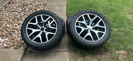 22s Silverado or gmc