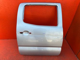 2016 2017 2018 2019 2020 2021 2022 2023 TOYOTA TACOMA RIGHT REAR DOOR SHELL OEM