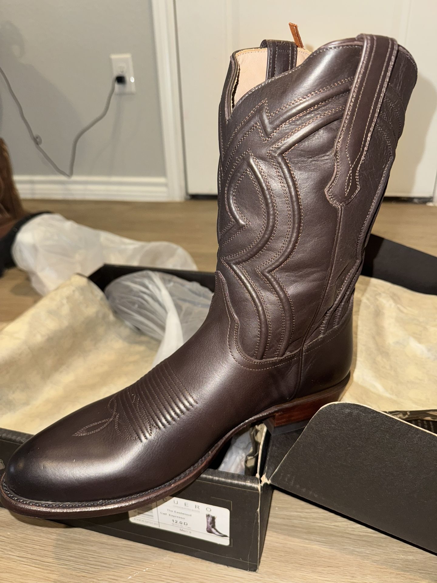 NEW cowboy boots Size 12D - Main Image