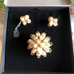 Vintage, 1957 Pearl, brooch, and earrings set
