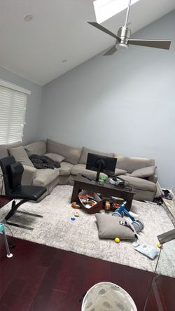 Couch for sale needs gone by Saturday