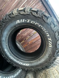 BFGoodrich tires 275/65r18