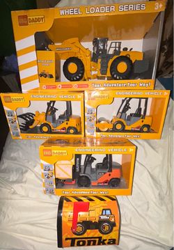 Set of 4 NEW Kids Voice Toys Big Daddy Construction / Engineering Toy Trucks & Bonus Tonka Mailbox