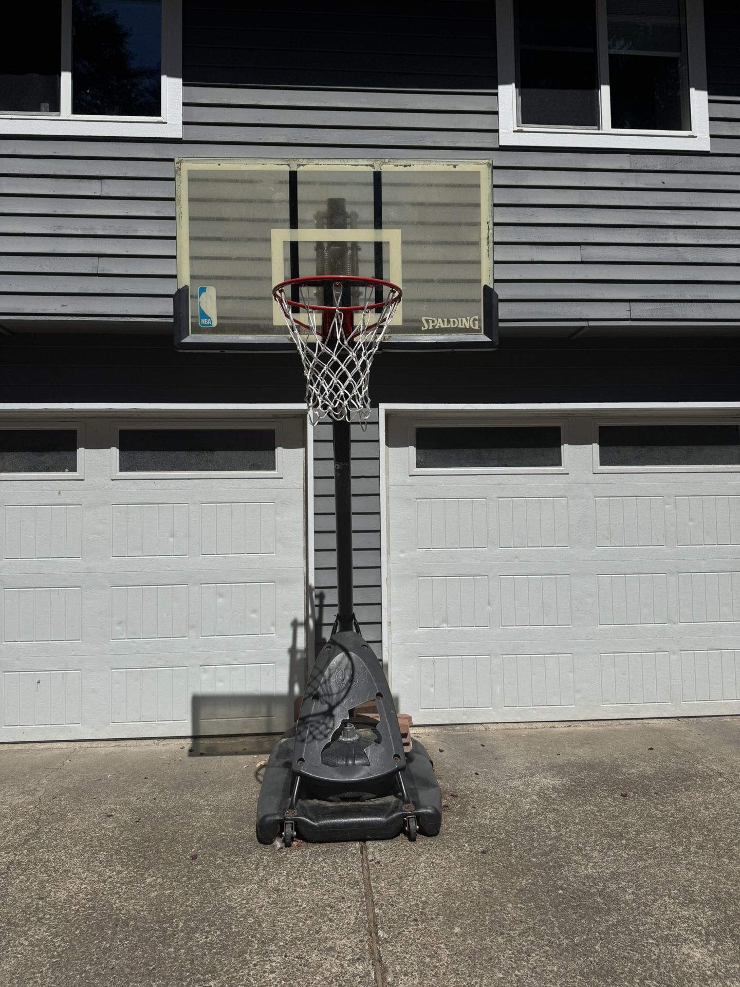 Spalding Adjustable Basketball Hoop