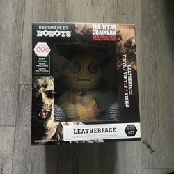 The Texas Chainsaw Massacre Leatherface Handmade By Robots vinyl figure