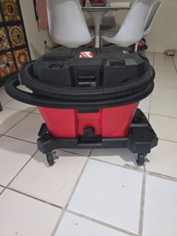 Milwaukee M18 Weet And Dry Vaccum