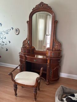 Vanity with mirror