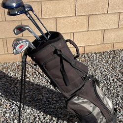 Complete Set Of Beginner’s Dunlop  Golf Clubs