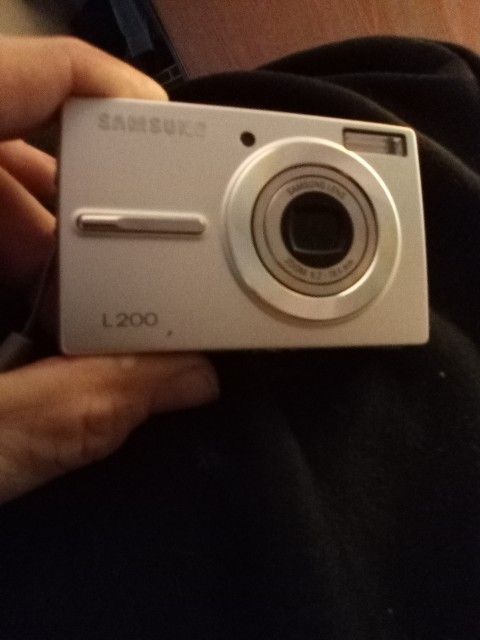 Sony Cyber Shot Carl Zeiss Lens 