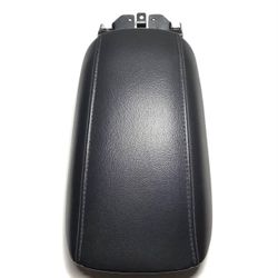 2013 Ford Fusion Armrest/Center Console Lid Black Leather L0210263AA08FT7