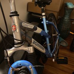 Worth 600 Schwinn Quality Sealed Baby Blue N White Beautiful Bike 