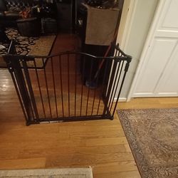 Dog Gate/ Baby Gate