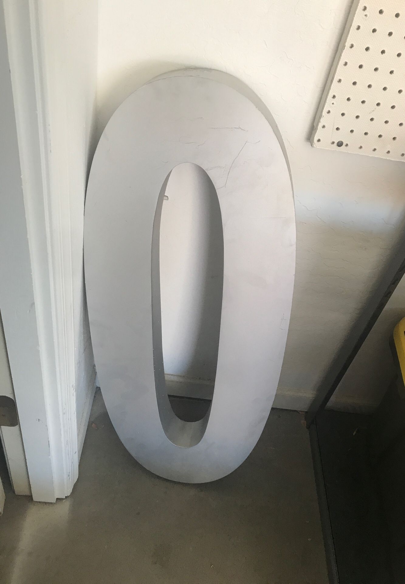 Metal letter O