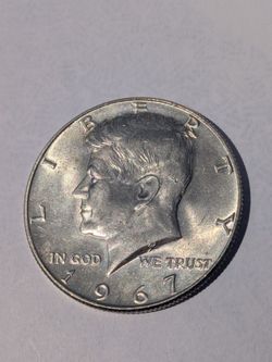 1967 KENNEDY HALF DOLLAR ⭐ SILVER COIN