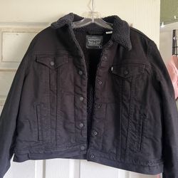 Women’s Levi Sherpa Jacket