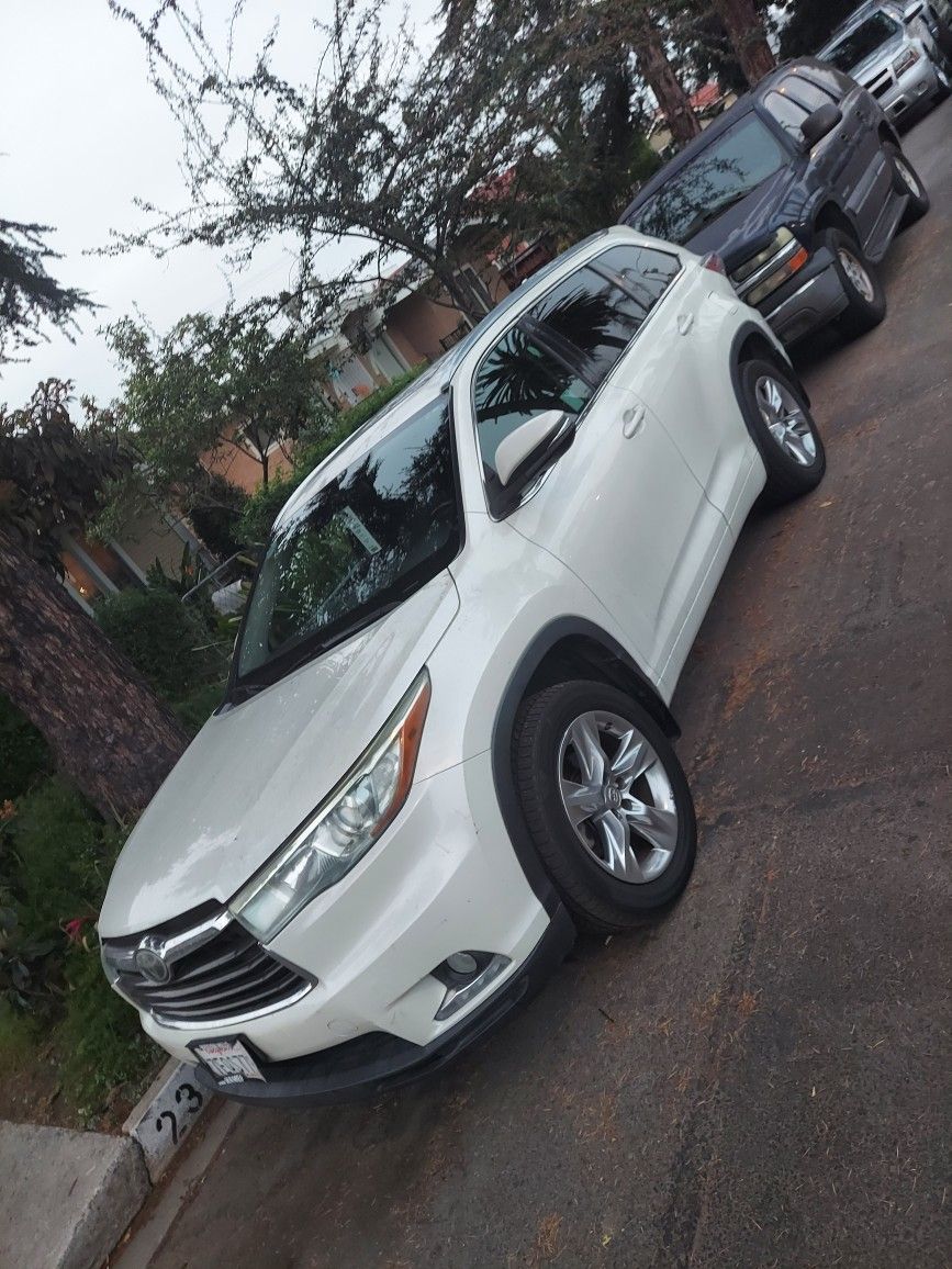 2014 Toyota Highlander
