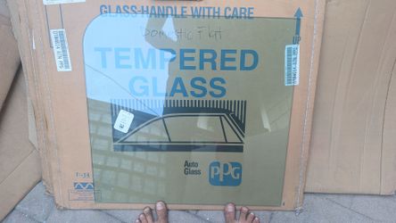 Peterbilt 73-20 truck window glass left or right side driver's driver LH rh passenger