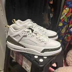 Jordan Spikeds