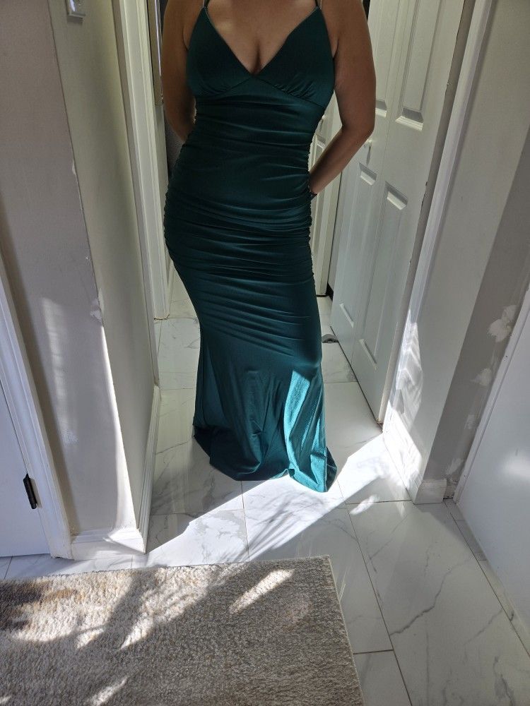 We Have Prom Party Dresses For Rent Ask Me For Details Different Size