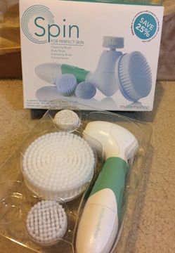 Battery Powered Cleansing Brush