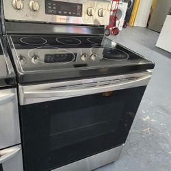 Samsung DM for delivery Electric Stove Self Cleans